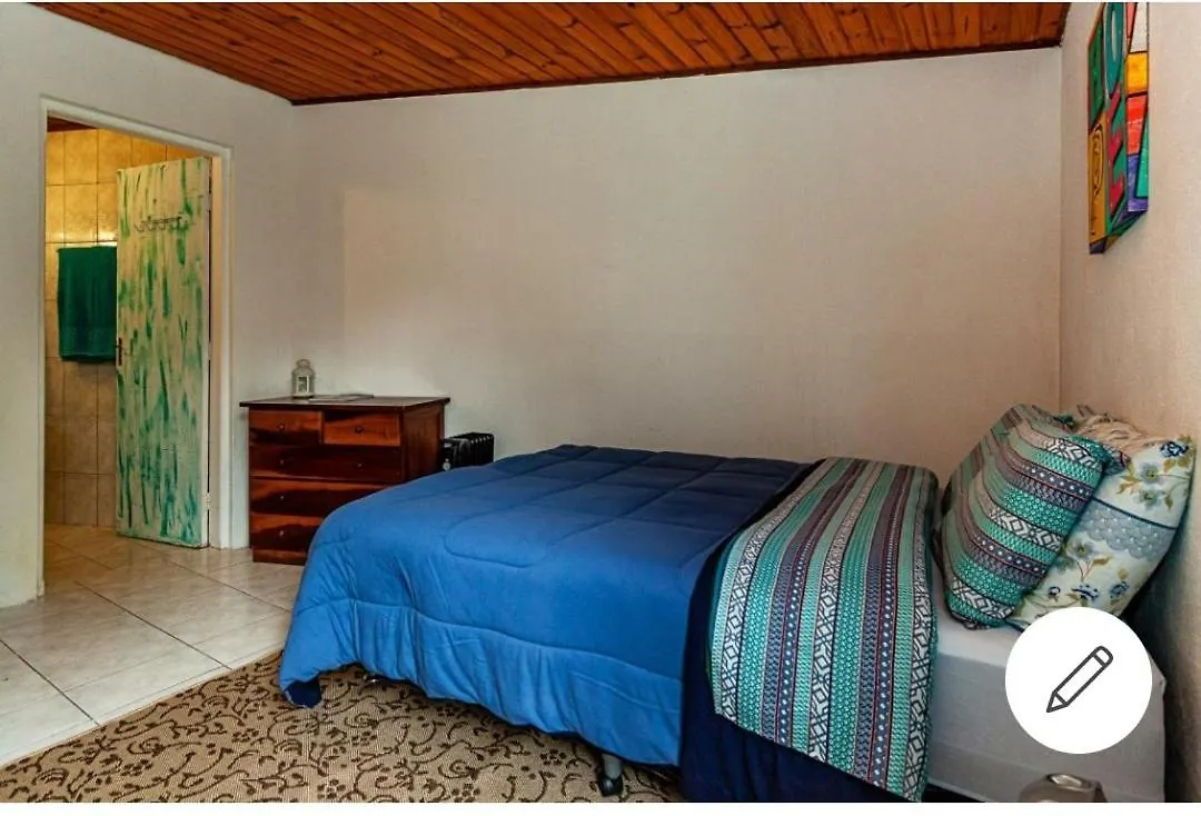 Edicula Privativa Quitinete Apartment Campos do Jordao Brazil